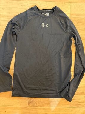 Under armour youth size Large long sleeve